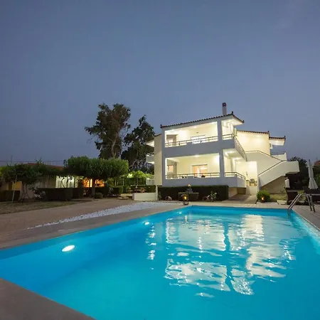 Sea Side Villa *
